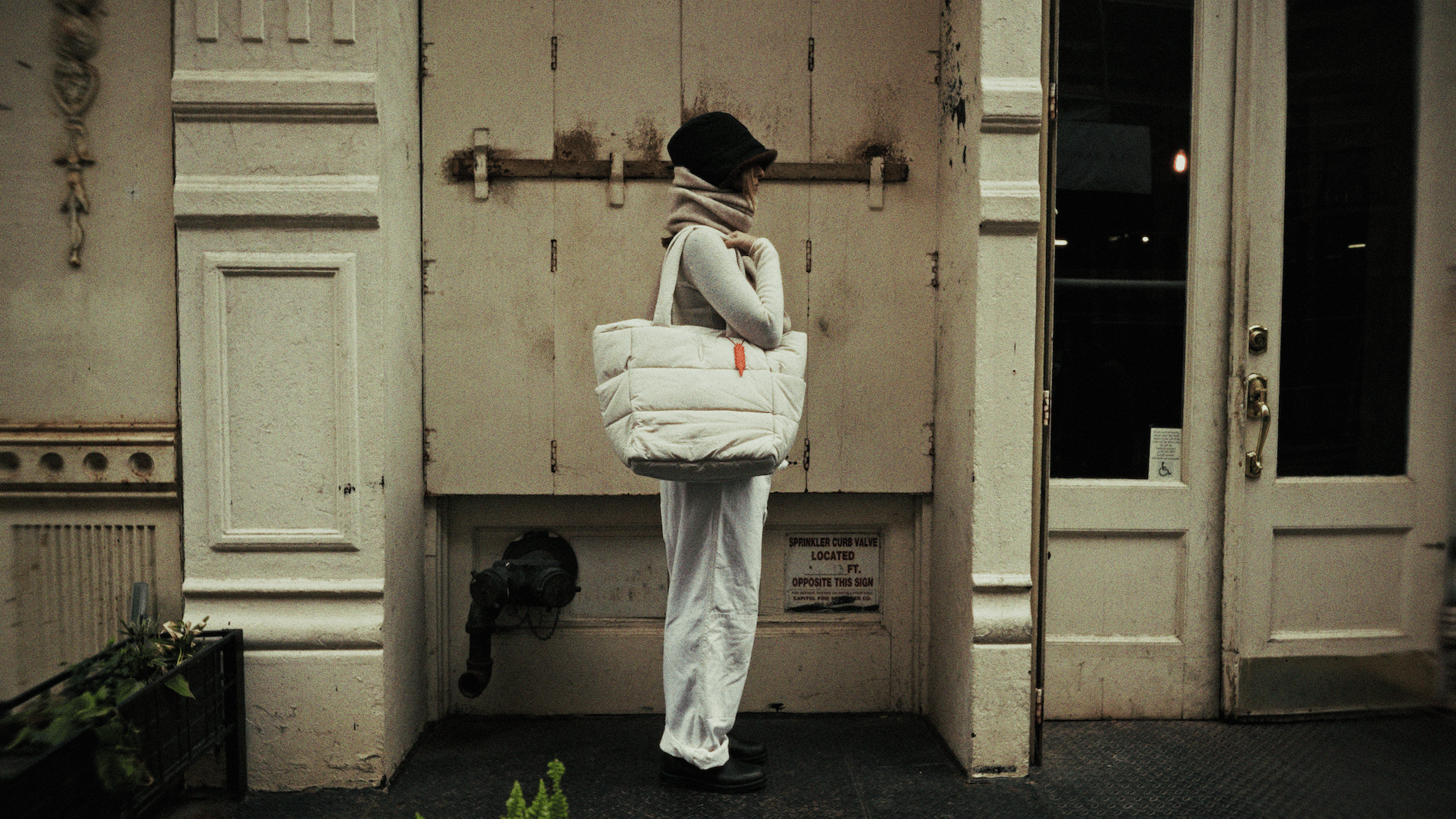 Totes & Duffels – THACKER