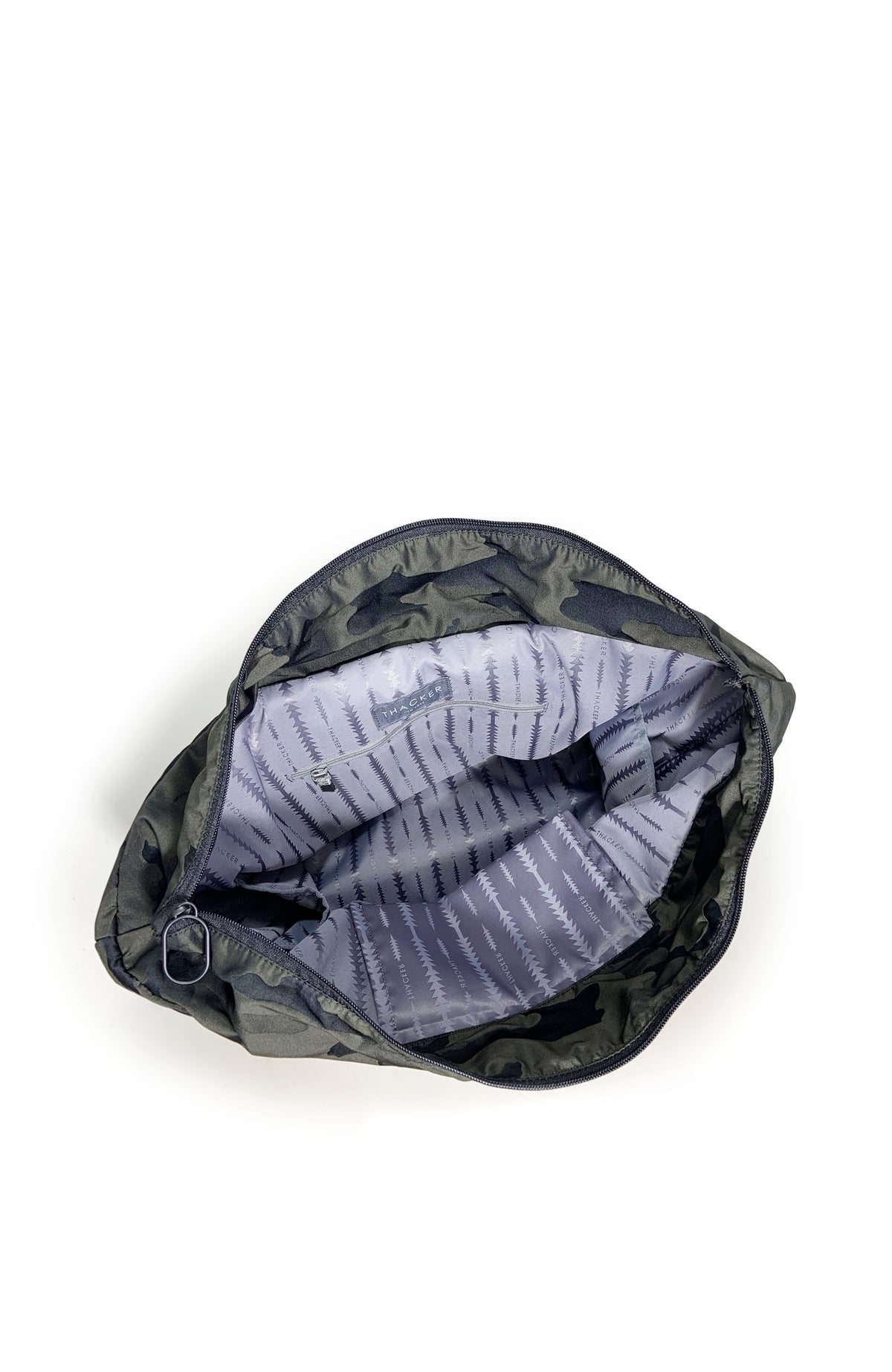 #color_black-camo