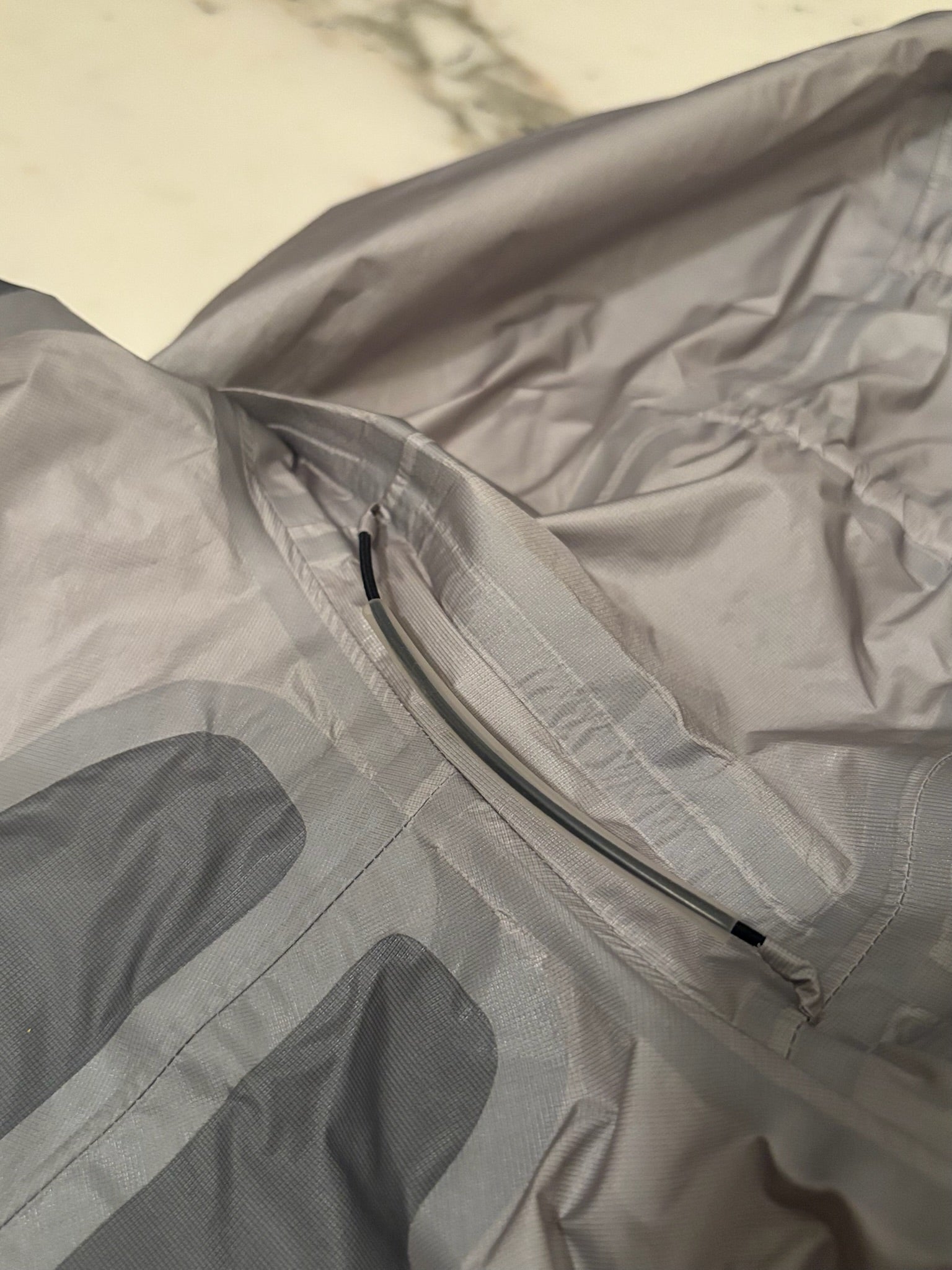 Gyakusou Silver Running Two-Piece Windbreaker