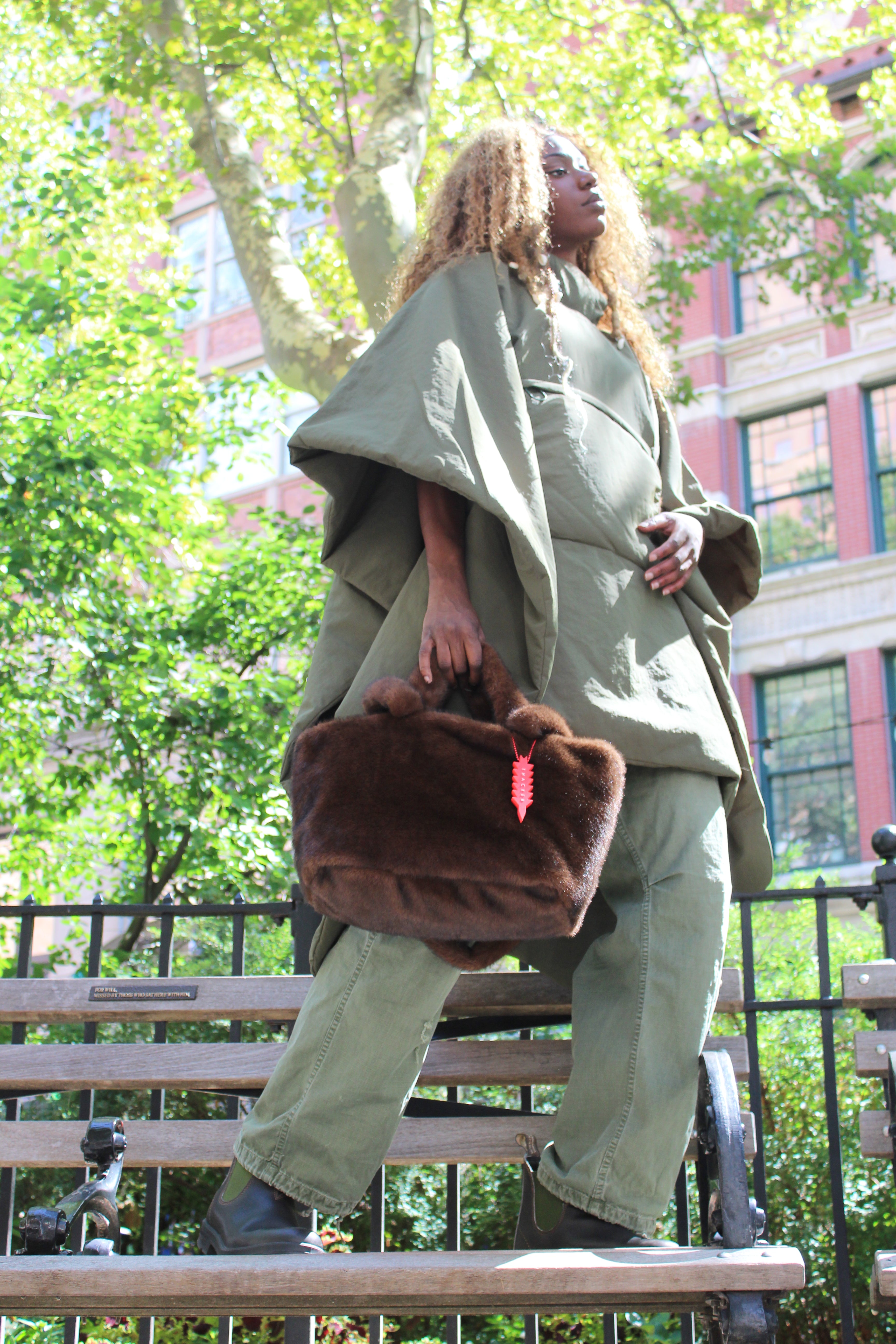 美品⭐︎THACKER New York レザーショルダーバッグ キャメル Thacker New York | OFFICIAL SITE